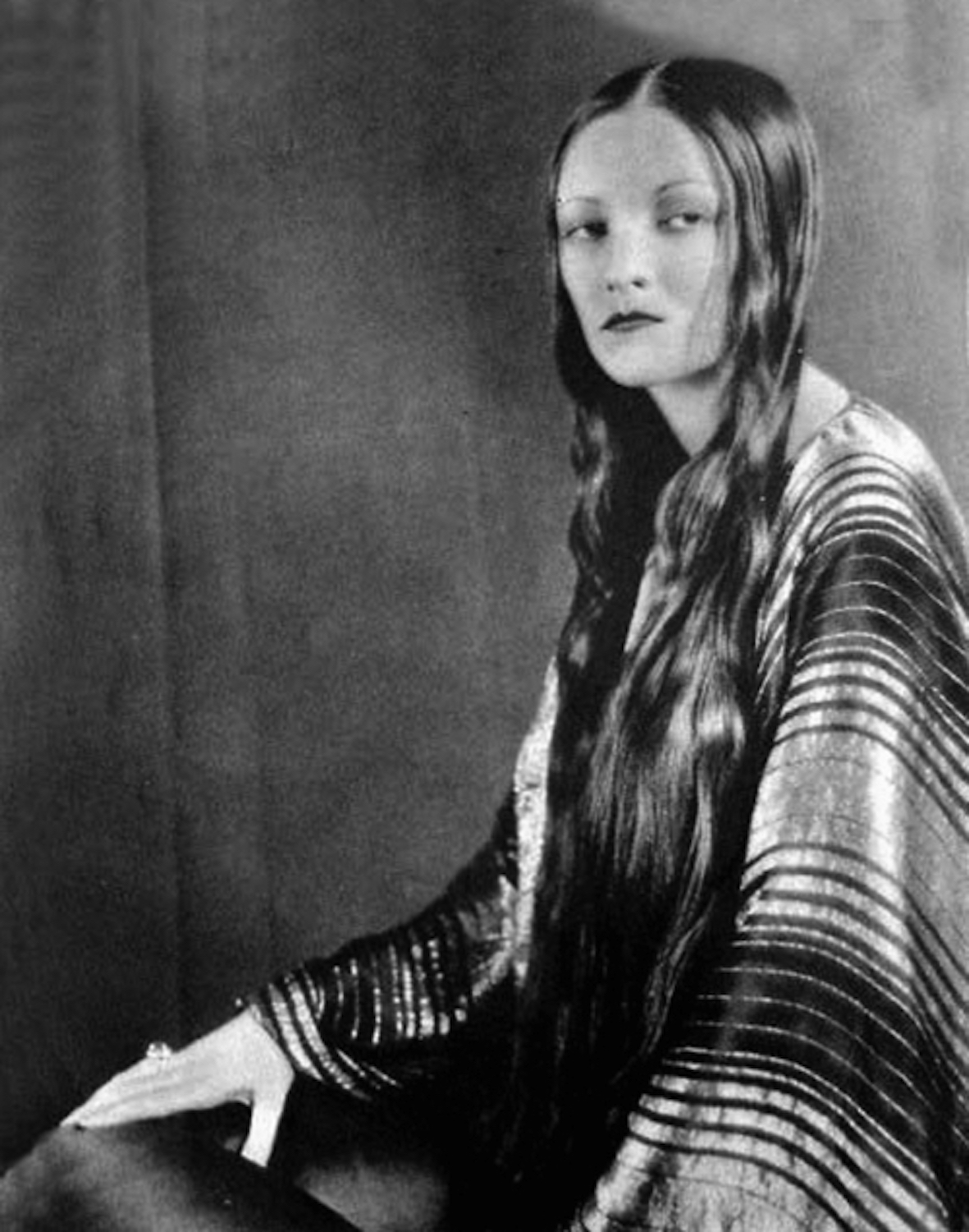 Picturing Natacha Rambova: Design and Celebrity Performance the 1920s